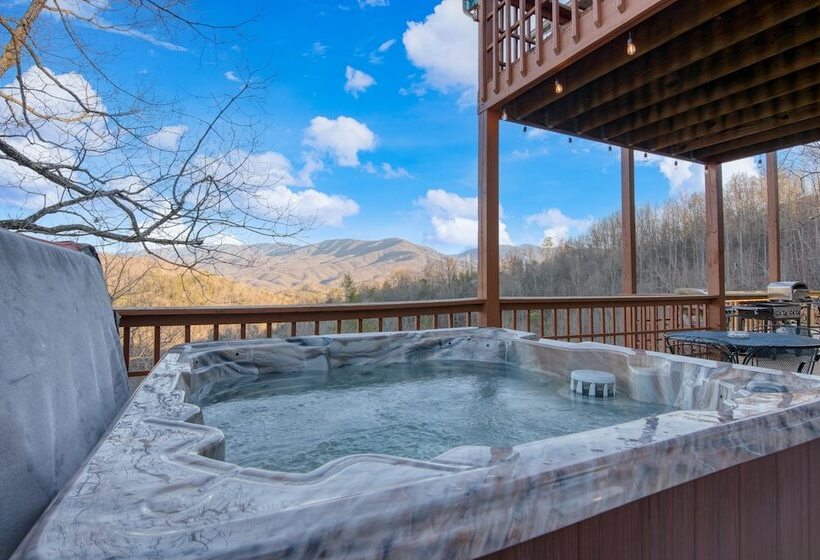 Thunder Mountain By Avantstay Views + Hot Tub