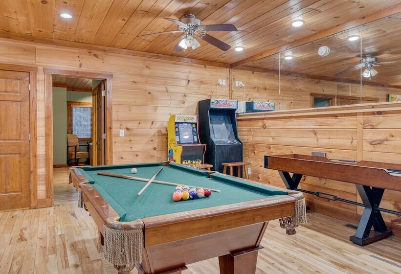 Thunder Mountain By Avantstay Views + Hot Tub