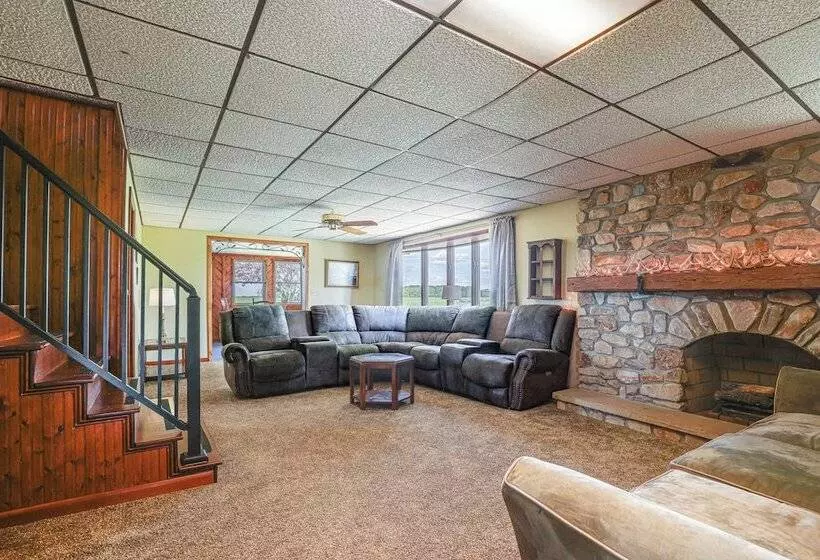 Wellsboro Farmhouse W/ Grill & Fire Pit!