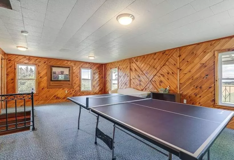 Wellsboro Farmhouse W/ Grill & Fire Pit!