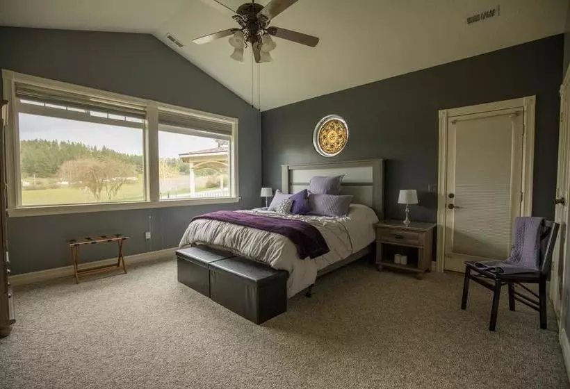 American Country Bed & Breakfast