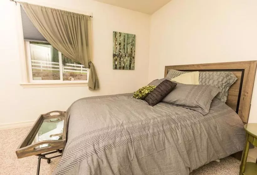 American Country Bed & Breakfast
