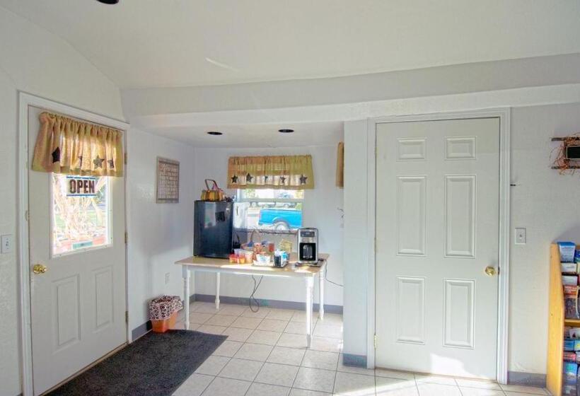 Baker City Motel & Rv