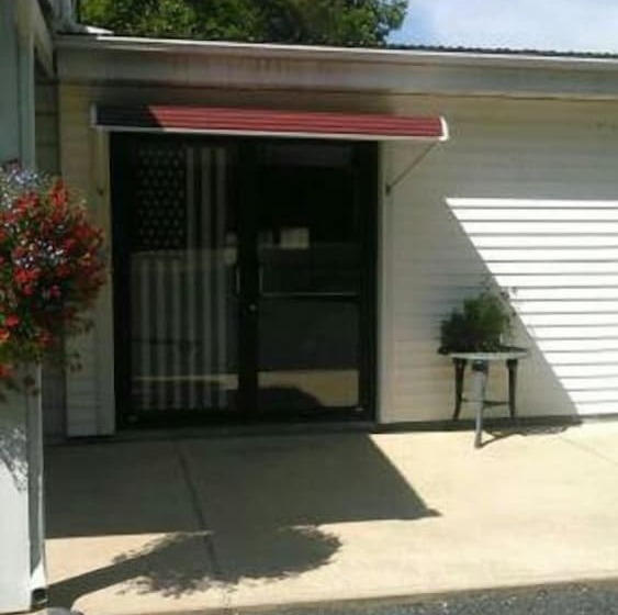 Beagle's Bed & Breakfast