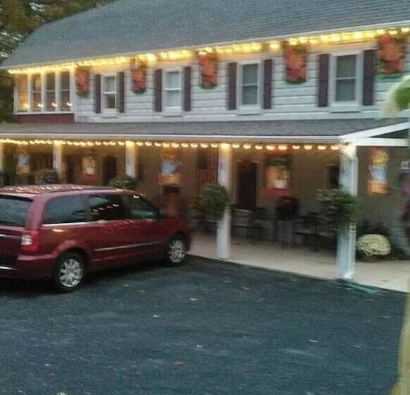 Beagle's Bed & Breakfast