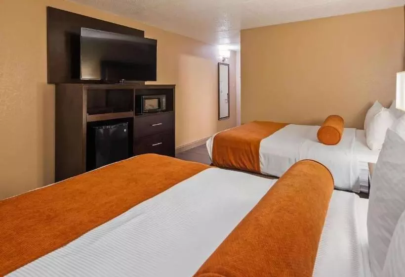 ホテル Best Western Crossroads Of The Bluffs