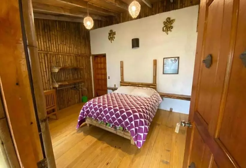 Hotelli Cabañas Aldea San Francisco De Asís