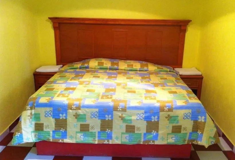 ホテル Posada Castillo Panteon Ingles