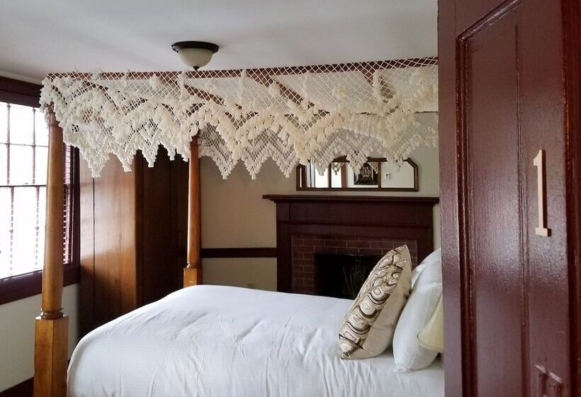 Отель Washington Inn And Tavern