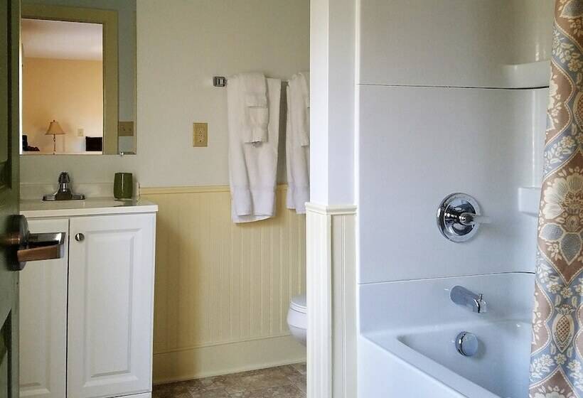 Отель Washington Inn And Tavern