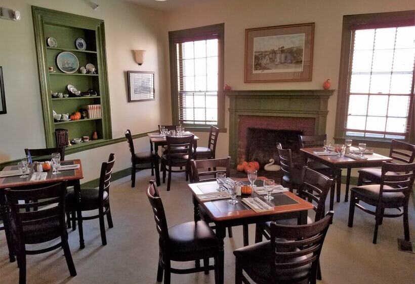 Отель Washington Inn And Tavern