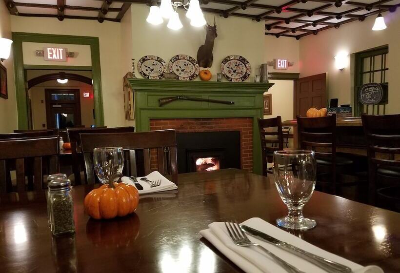 Отель Washington Inn And Tavern