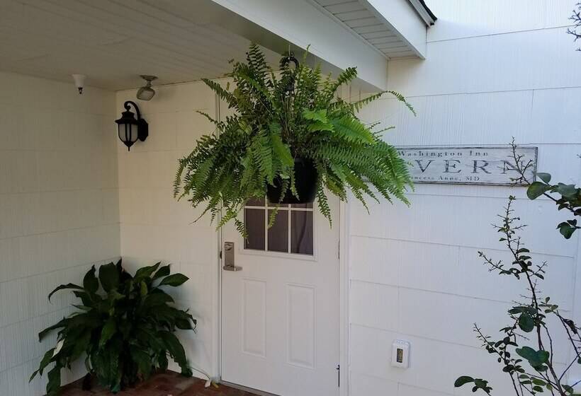 Отель Washington Inn And Tavern