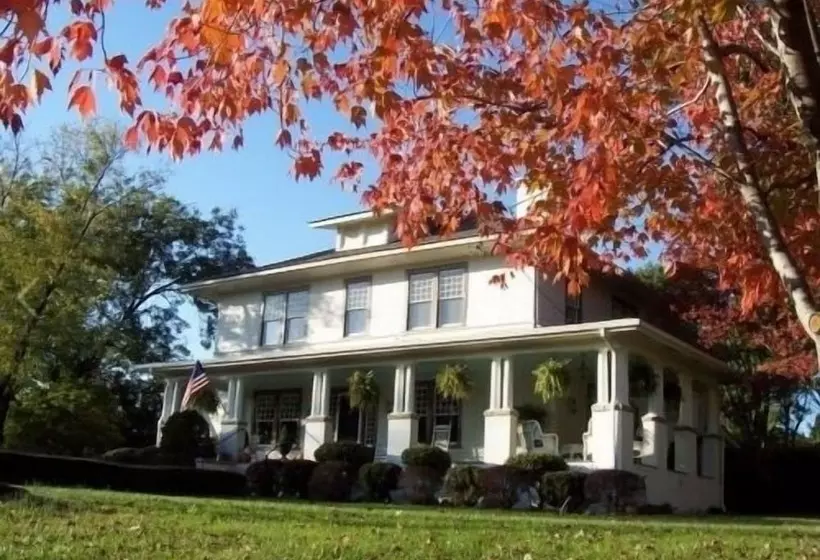 Hunter House Bed And Breakfast