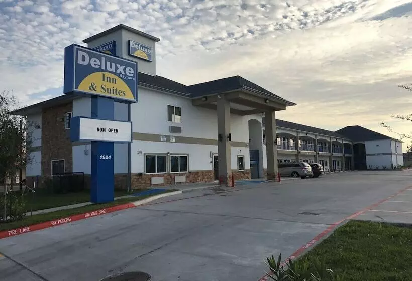 モーテル Deluxe Inn & Suites   Baytown