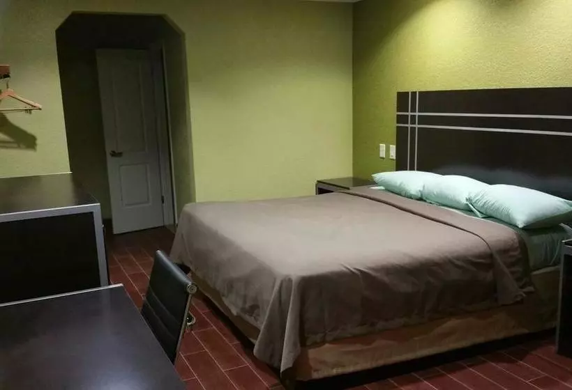 Motelli Derrick Inn