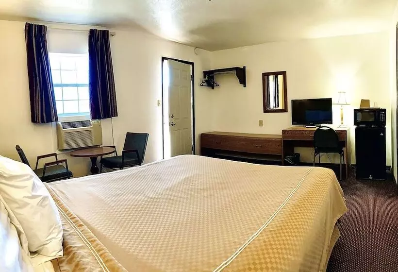 モーテル Desert Inn
