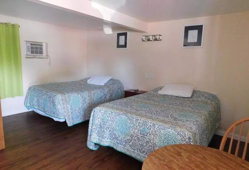 モーテル Emerald Isle Inn  Hampton