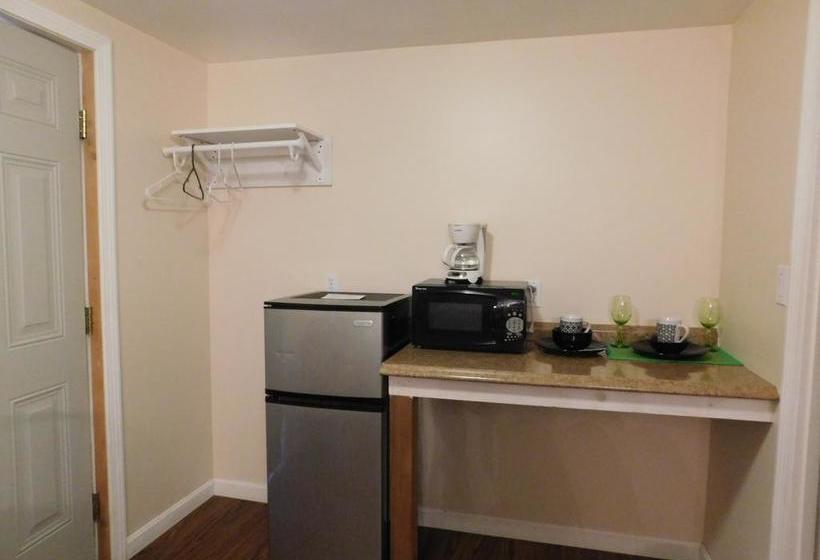 汽车旅馆 Emerald Isle Inn Hampton