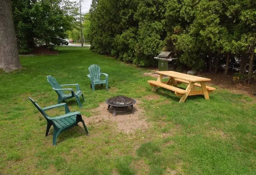 モーテル Emerald Isle Inn  Hampton