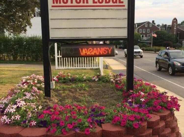 فندق على الطريق Royal Coach Motor Lodge