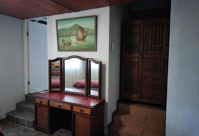 هاستل Behind The Dunes