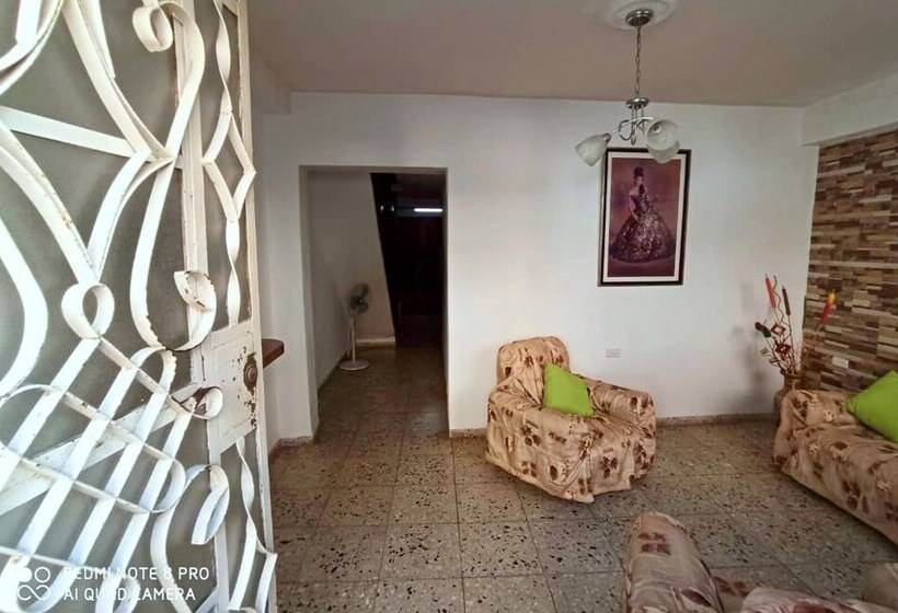 تختخواب و صبحانه Casa Triz