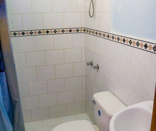 تختخواب و صبحانه Hostal Casa Lorenzo