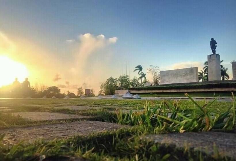 تختخواب و صبحانه Hostal Casa Lorenzo