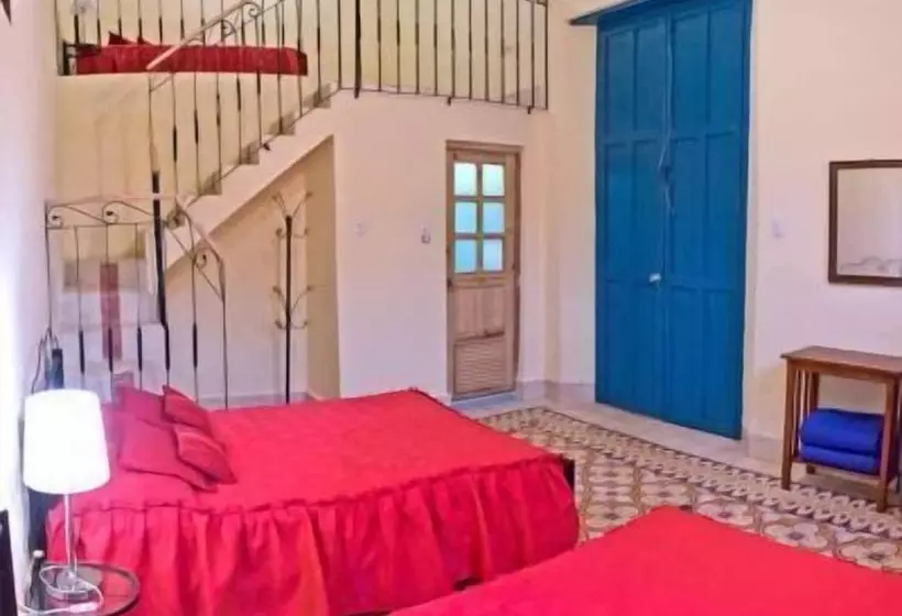 ペンション Hostal Las Tradiciones