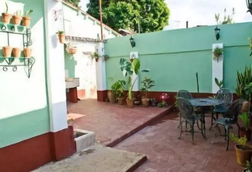 ペンション Hostal Las Tradiciones