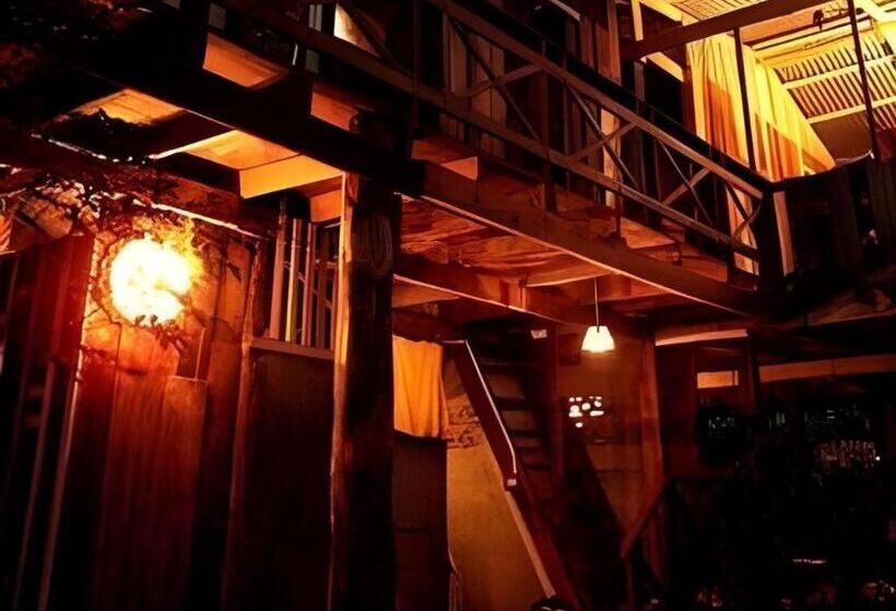 Szálló Baan Chankhiang At Chiangkhan