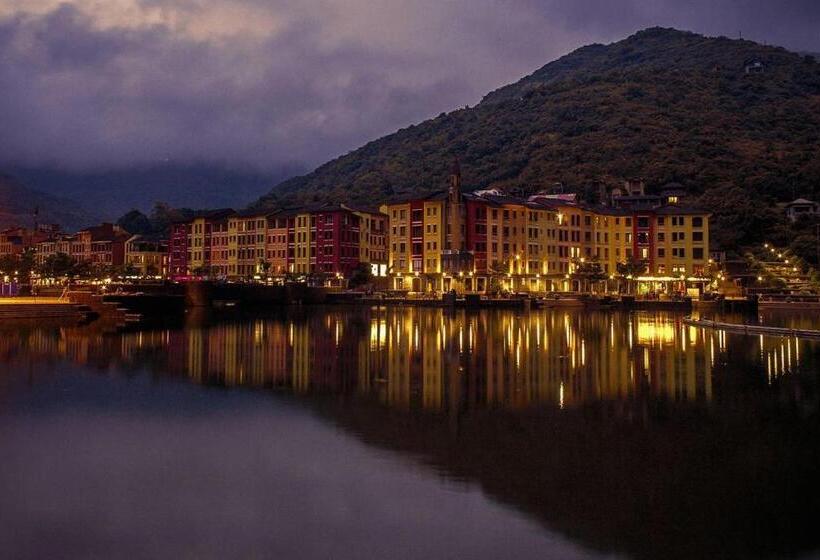 צימר Charviks Blue Diamond Resort