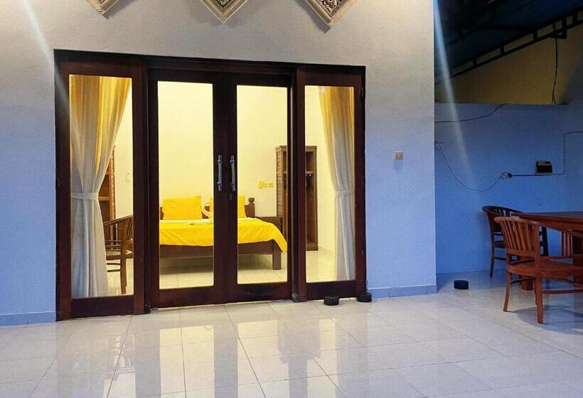 مبيت وإفطار Dea Putra Dive Homestay