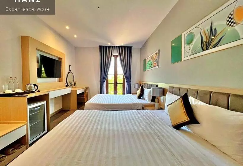 Hanz Lagoon Sunset Hotel & Spa