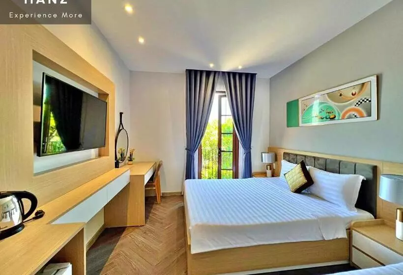 Hanz Lagoon Sunset Hotel & Spa