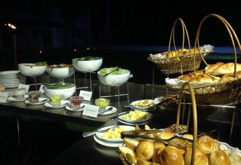 Hotel Coco Royal Beach Resort