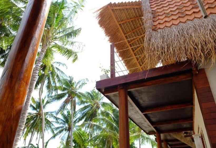 בית מלון כפרי Garden Hill Resort