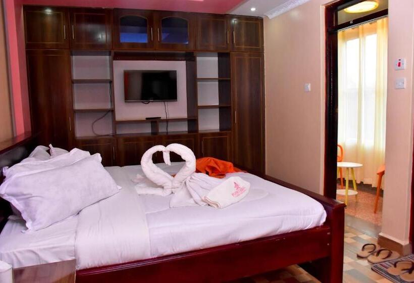 هتل Planet Gardens