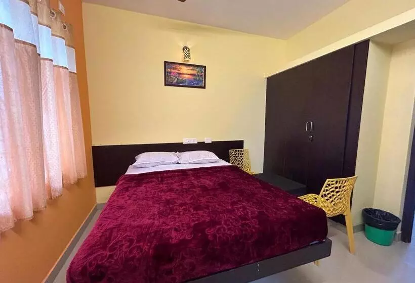 Hotelli Surya Residency Srirangam