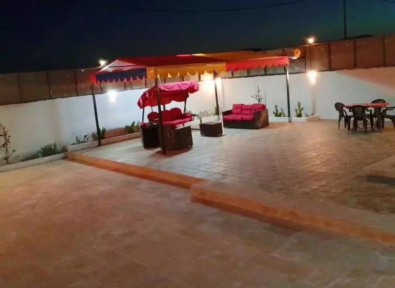 هتل Tala Farm And Chalet