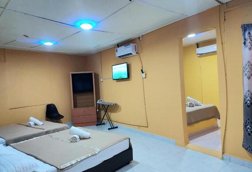 Irama Resort Amir Yjs , Pantai Irama Bachok