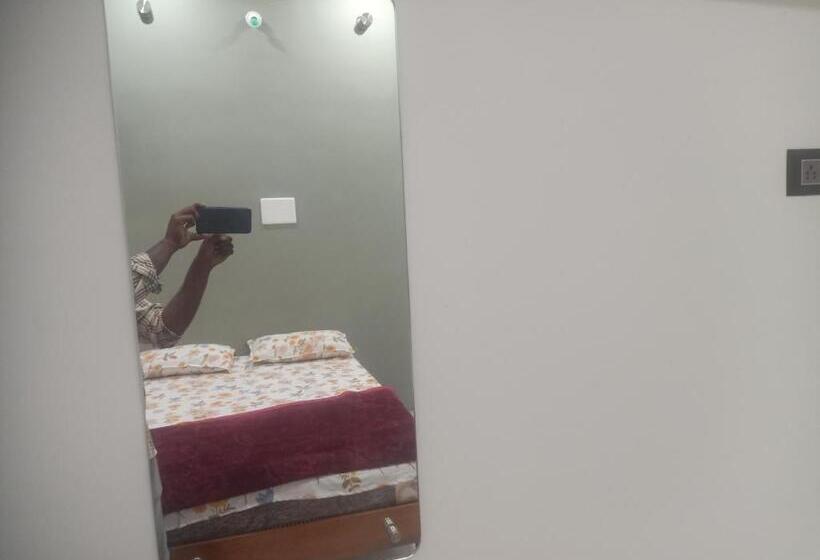 بنسيون Sandhya Homestay Hampi