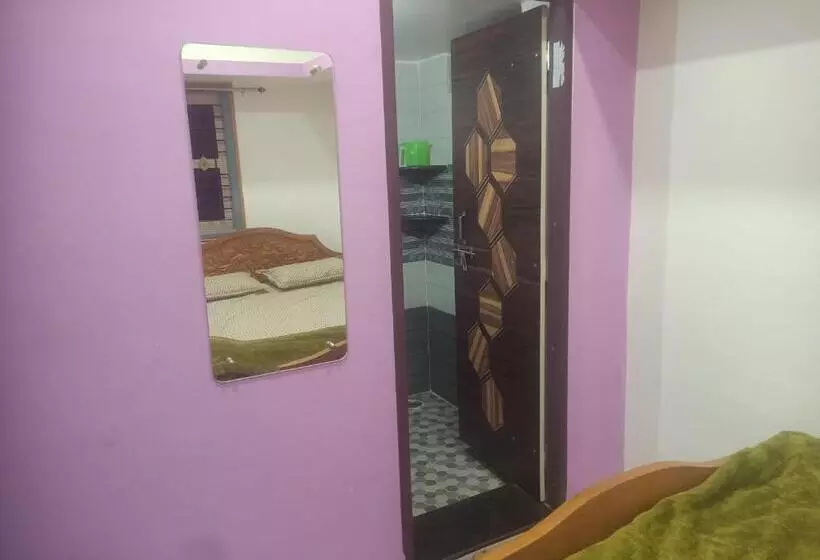 ペンション Sandhya Homestay Hampi