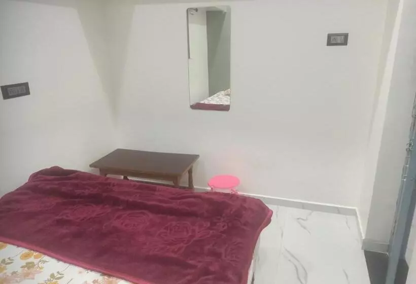 ペンション Sandhya Homestay Hampi