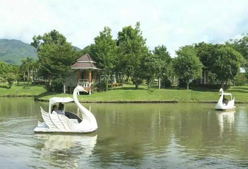 Tanaosri & Creekside Resort