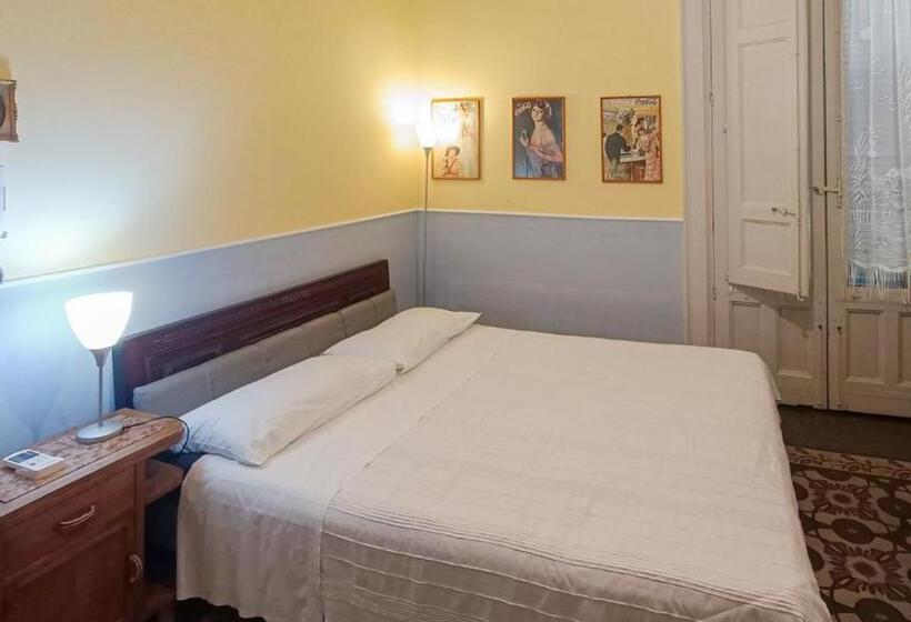 مبيت وإفطار Casa Rossi