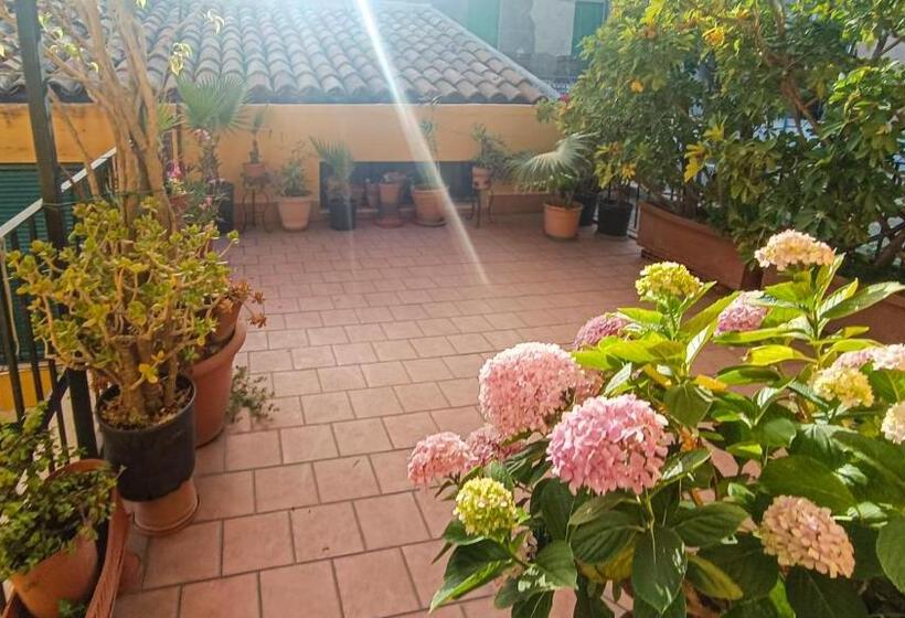 مبيت وإفطار Casa Rossi