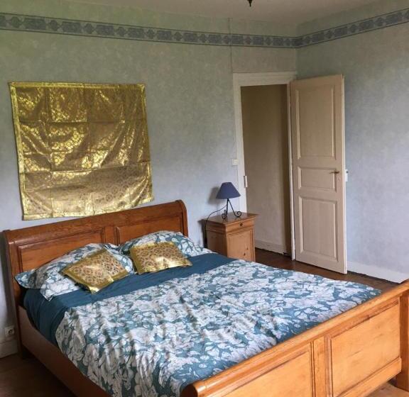 Bed and Breakfast Chambres D Hôtes De La Grande Maison