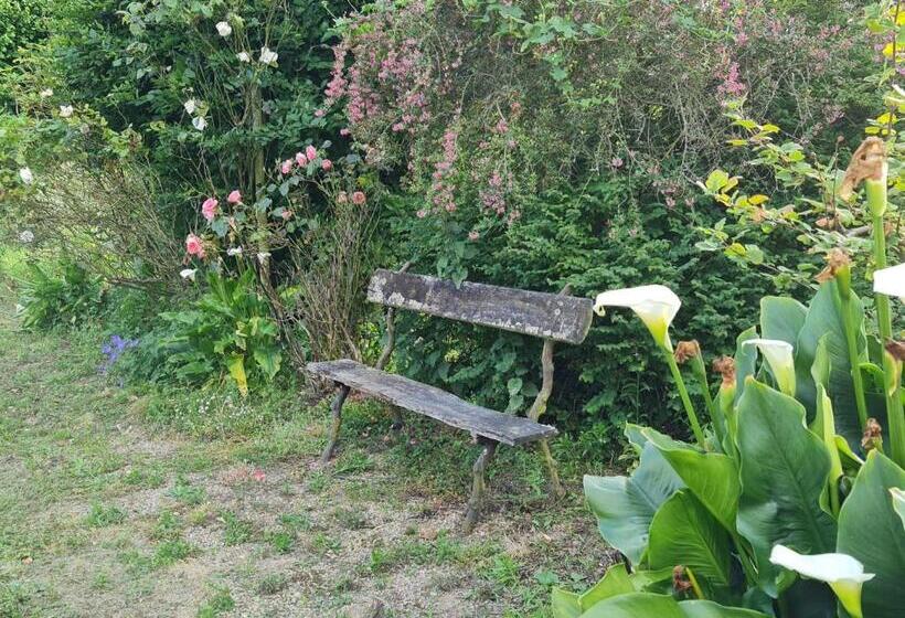 Bed and Breakfast Chambres D Hôtes De La Grande Maison